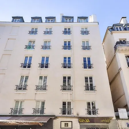 Charming Duplex In The Heart Of Apartamento *