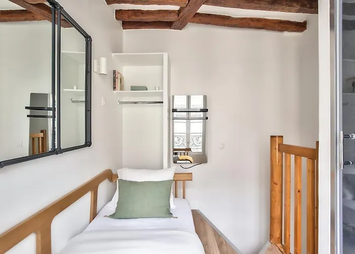 Charming Duplex In The Heart Of * Paris