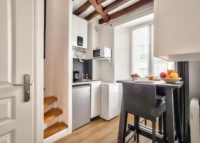 Charming Duplex In The Heart Of *